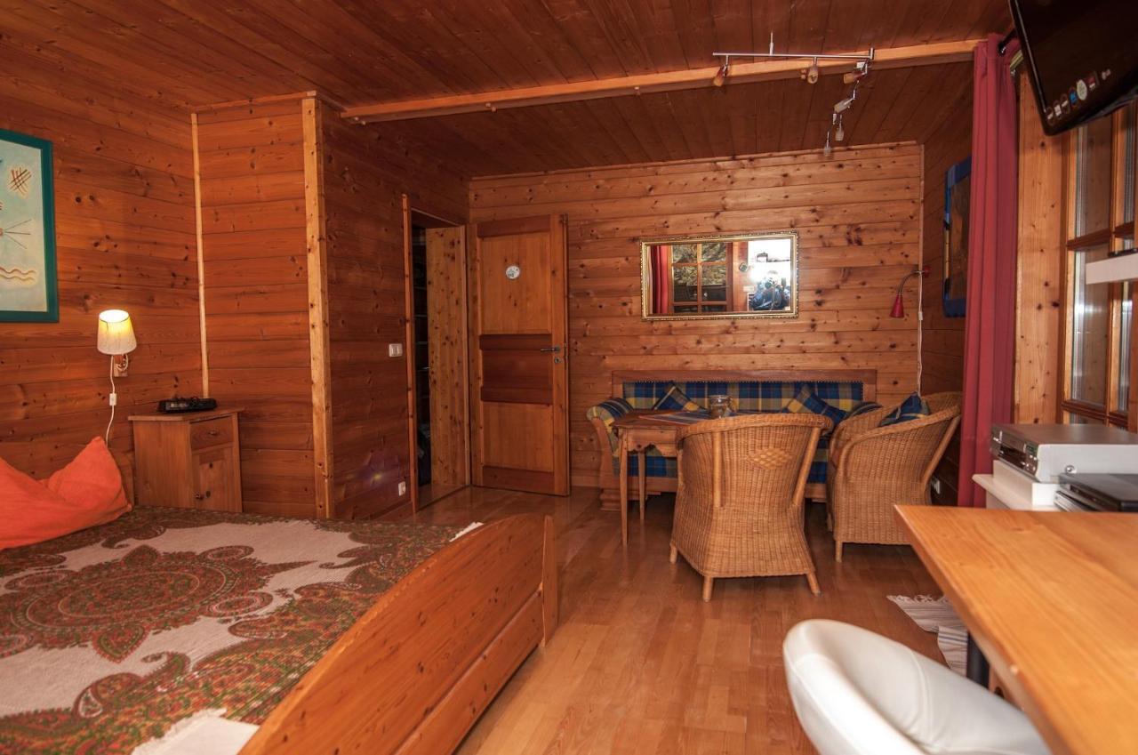 Ferienwohnung Sternschnuppe Chieming Bagian luar foto